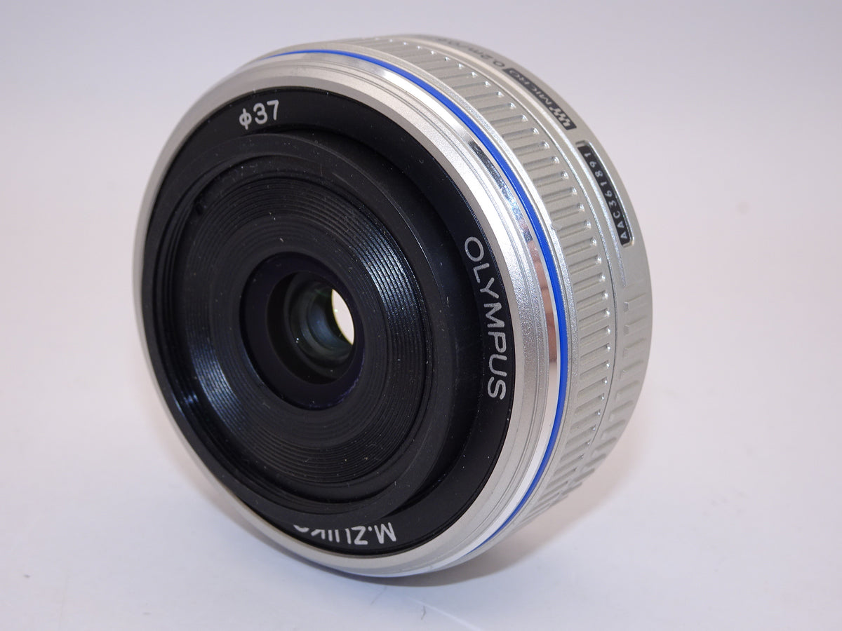 【外観特上級】OLYMPUS パンケーキレンズ M.ZUIKO DIGITAL 17mm F2.8 シルバー