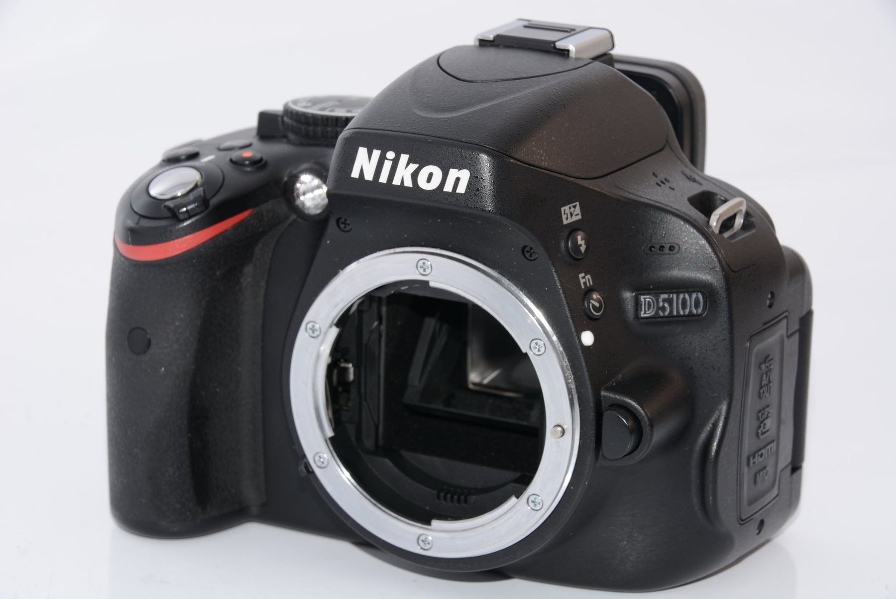外観特上級】Nikon デジタル一眼レフカメラ D5100 ボディ