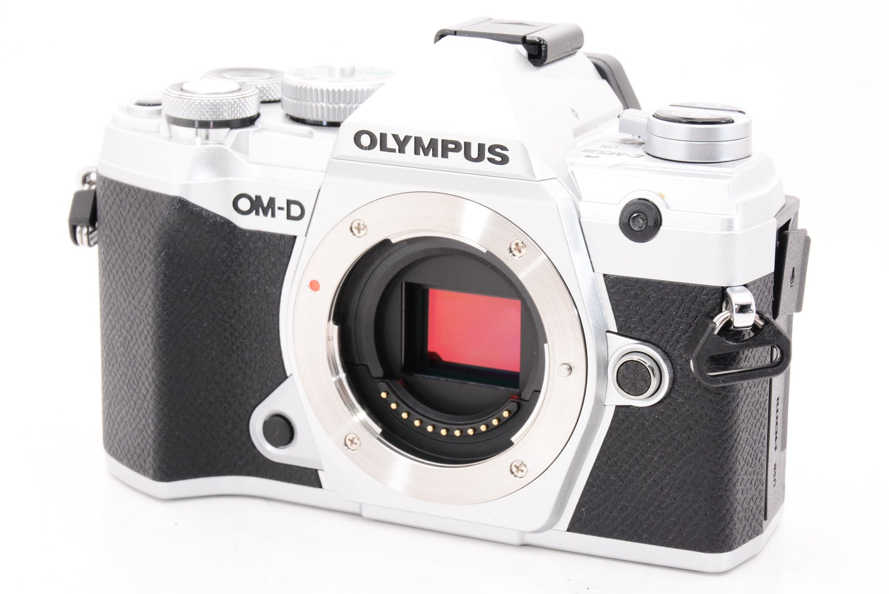 ほぼ新品】OLYMPUS ミラーレス一眼カメラ OM-D E-M5 MarkIII 14