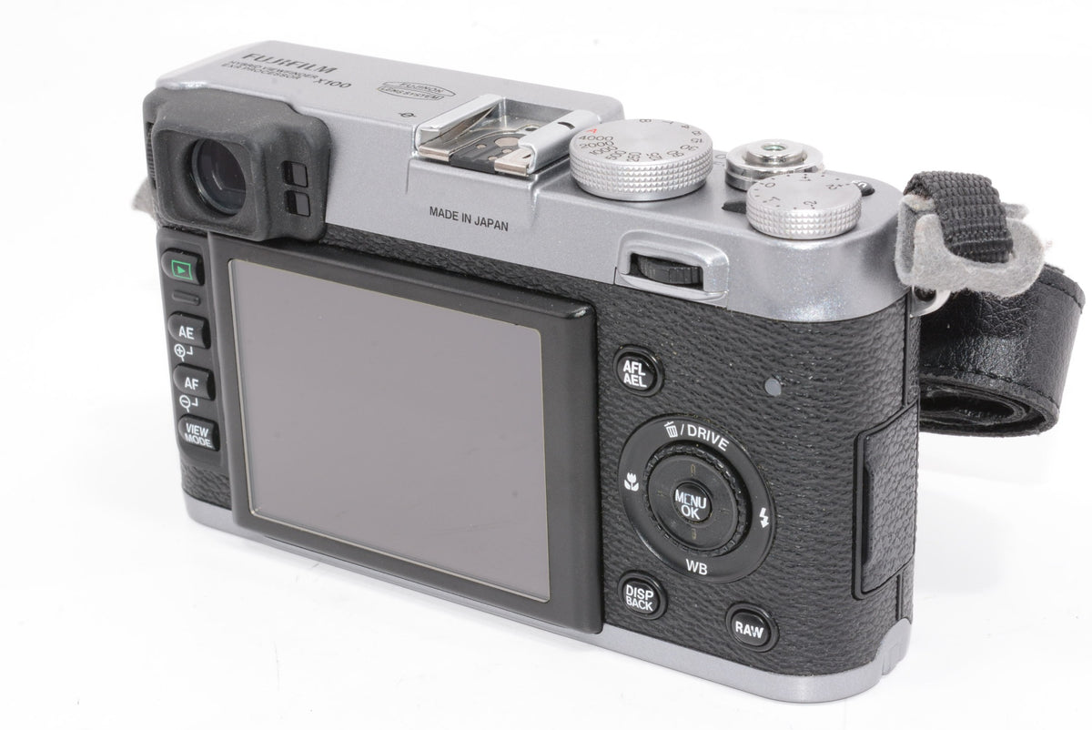 【外観特上級】Fujifilm FinePix x100 シルバー デジタルカメラ