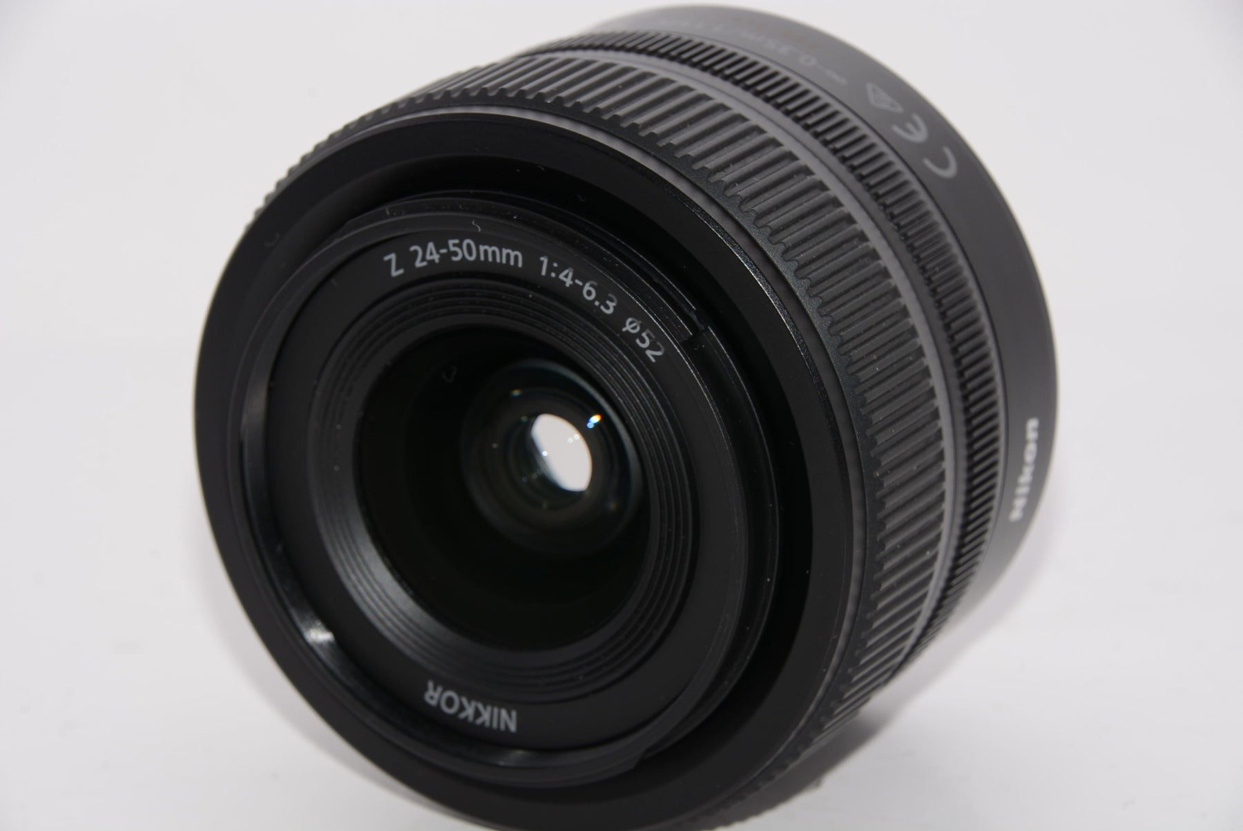 ほぼ新品】Nikon ミラーレス一眼カメラ Z5 レンズキット NIKKOR Z 24