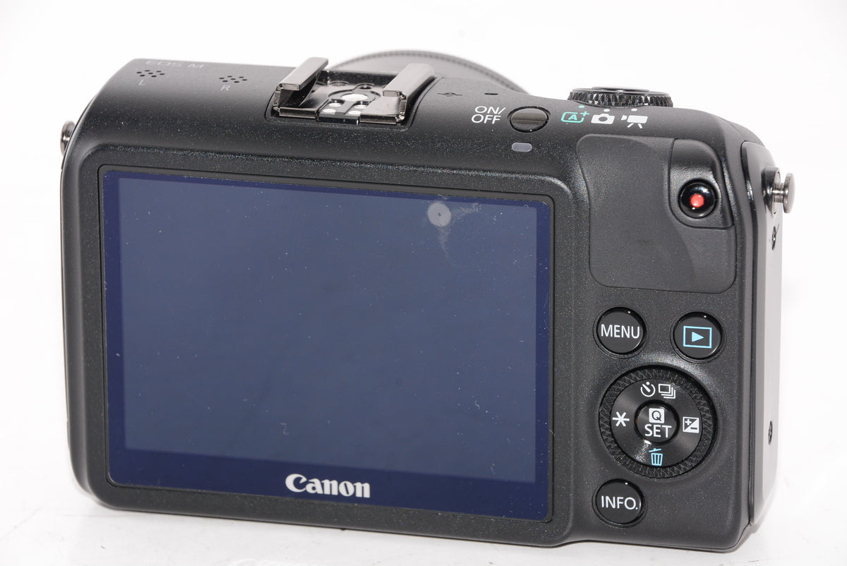 【外観特上級】Canon ミラーレス一眼カメラ EOS M ダブルレンズキット