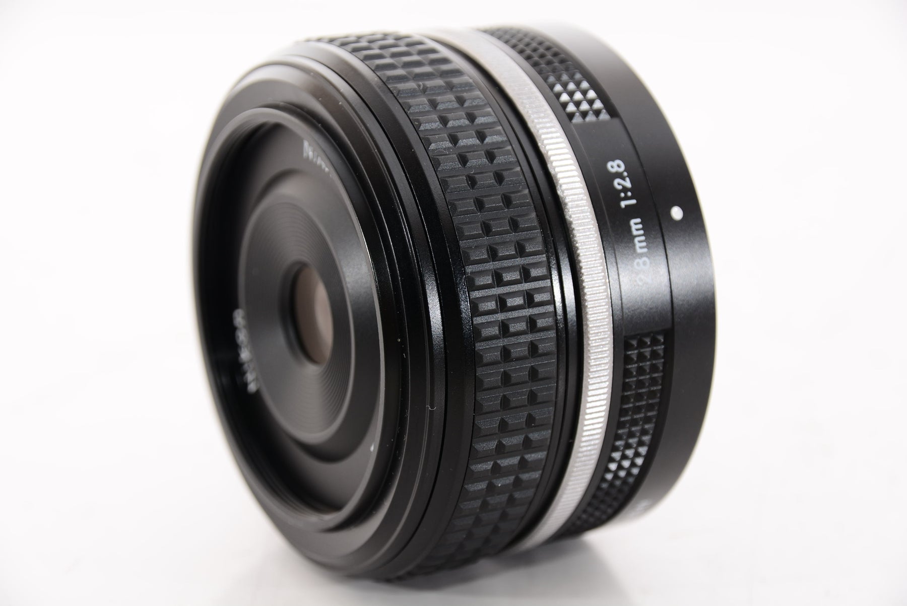 【ほぼ新品】Nikon ミラーレス一眼カメラ Z fc Special Edition キット NIKKOR Z 28mm f/2.8 SE付属 ZfcLK28SE