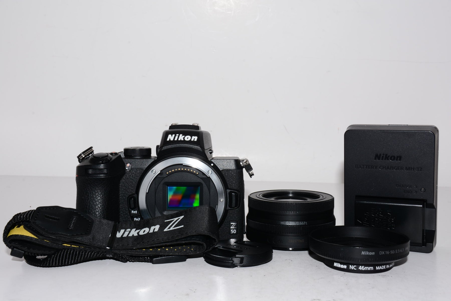 【外観特上級】Nikon ミラーレス一眼カメラ Z50 レンズキット NIKKOR Z DX 16-50mm f/3.5-6.3 VR付属 Z50LK16-50 ブラック