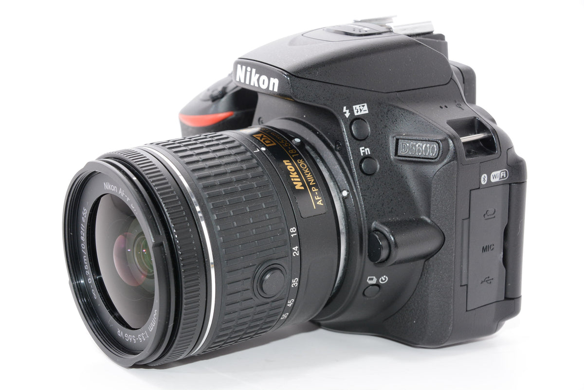 【外観特上級】Nikon デジタル一眼レフカメラ D5600 AF-P 18-55 VR レンズキット ブラック D5600LKBK