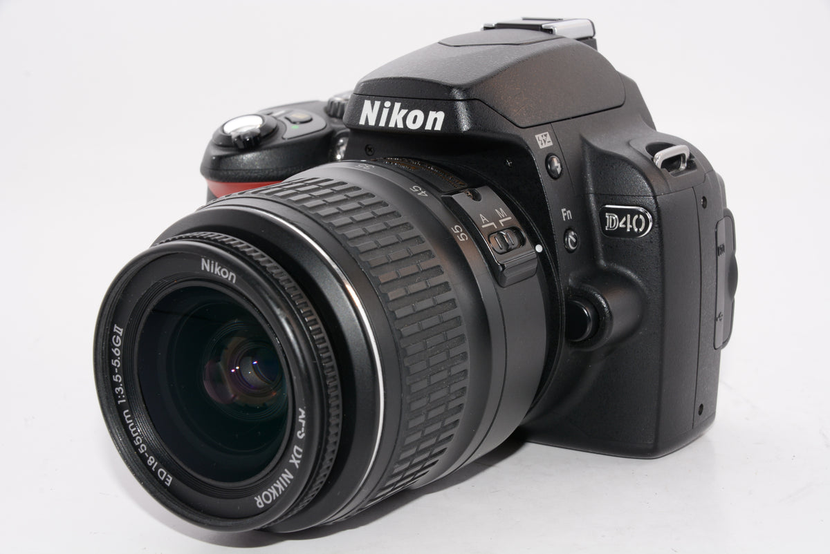 【外観特上級】Nikon デジタル一眼レフカメラ D40 レンズキット ブラック D40BLK