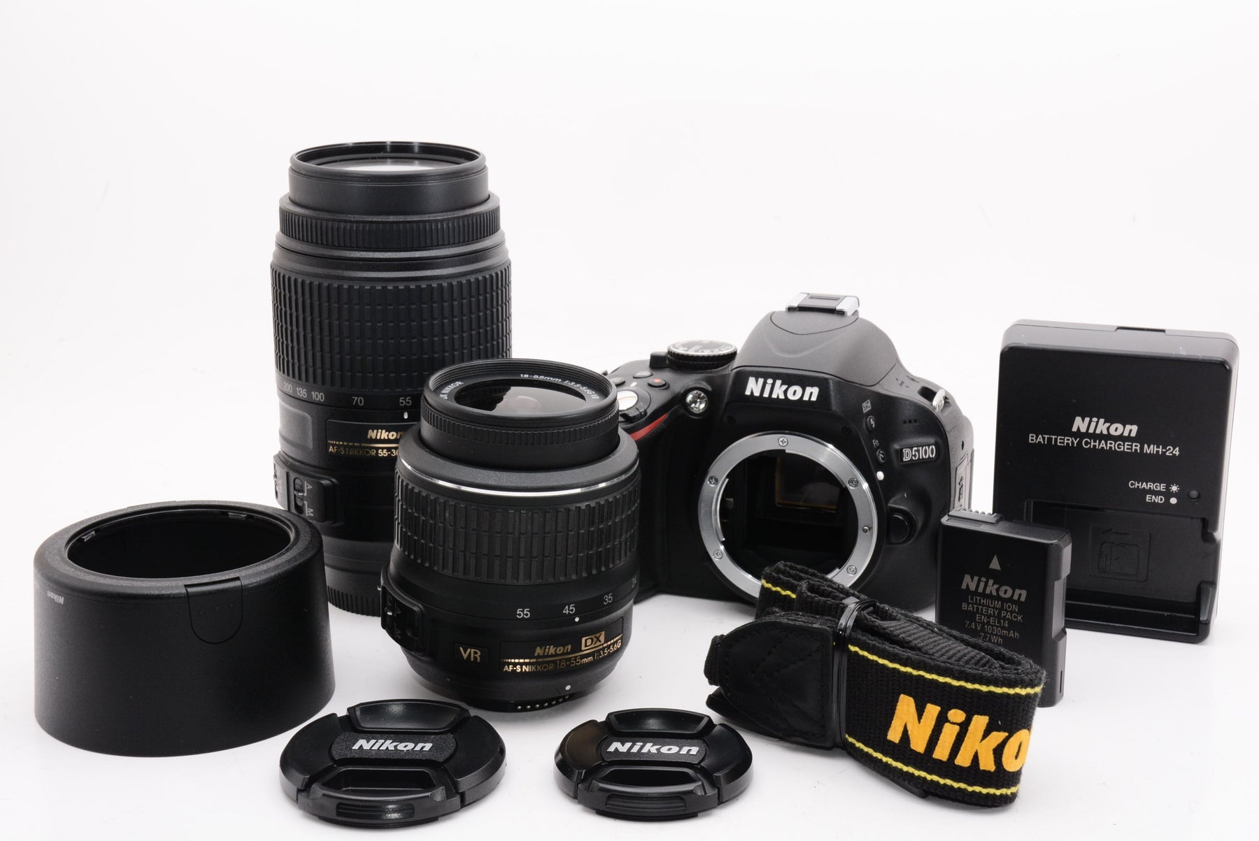 【外観特上級】Nikon デジタル一眼レフカメラ D5100 ダブルズームキット D5100WZ