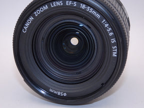 【外観特上級】Canon 標準ズームレンズ EF-S18-55mm F4.0-5.6IS STM