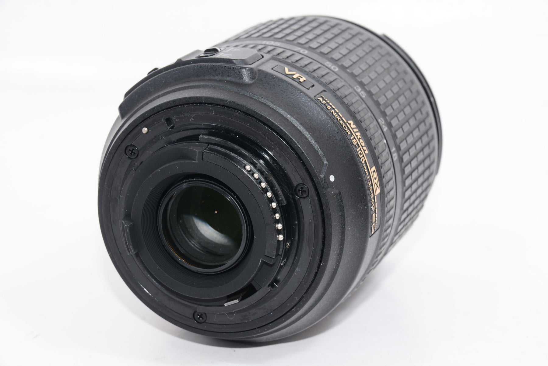 【外観特上級】Nikon デジタル一眼レフカメラ D90 AF-S DX 18-105 VRレンズキット D90LK18-105