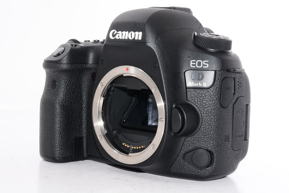 【外観特上級】Canon デジタル一眼レフカメラ EOS 6D Mark II ボディー EOS6DMK2