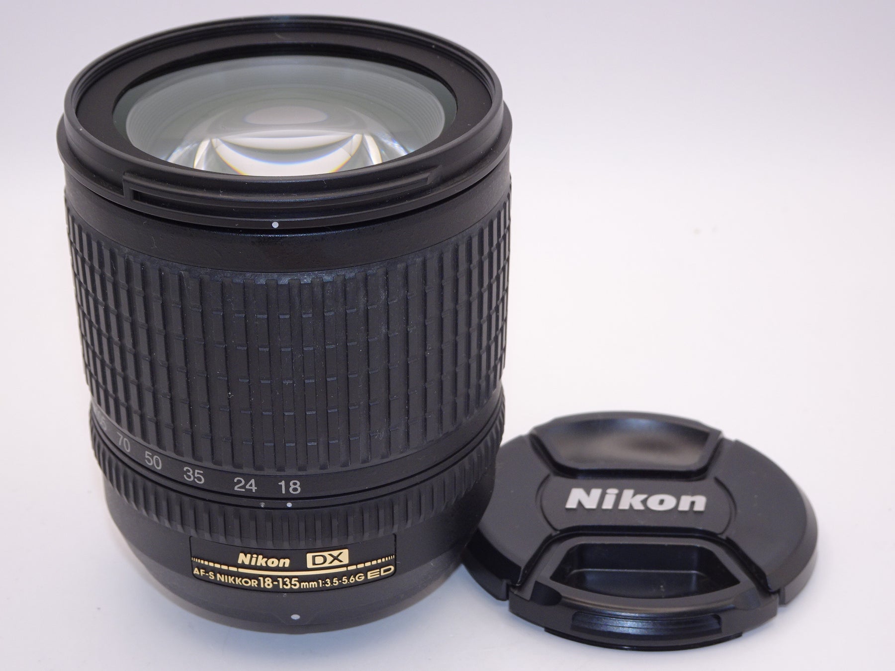 【外観特上級】Nikon AF-S DX Zoom Nikkor ED 18-135mm F3.5-5.6G (IF)