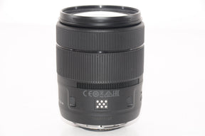 【外観特上級】Canon 標準ズームレンズ EF-S18-135㎜ F3.5-5.6 IS USM APS-C対応