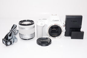 【外観特上級】Canon デジタル一眼レフカメラ EOS Kiss X9 EF-S18-55 IS STM レンズキット(ホワイト) KISSX9WH1855F4ISSTML