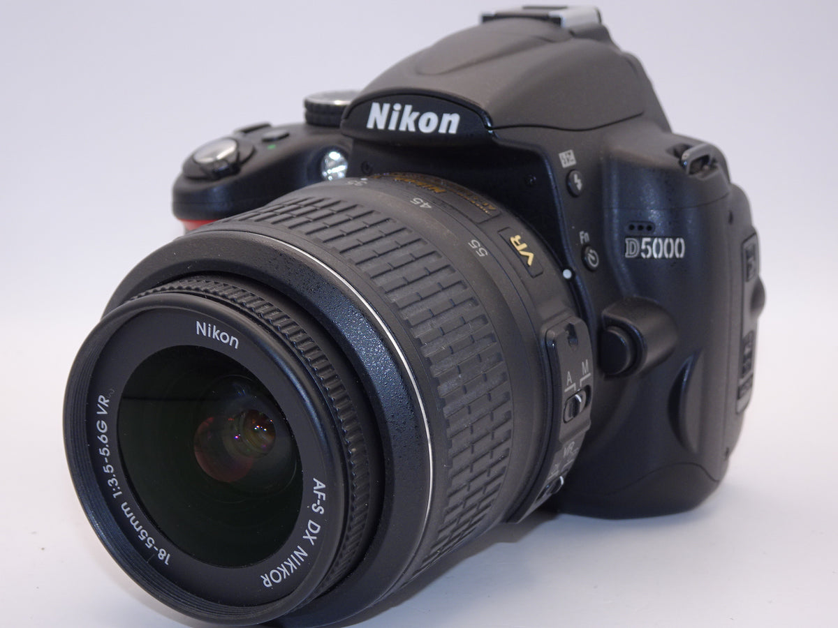 【外観特上級】Nikon デジタル一眼レフカメラ D5000 レンズキット D5000LK