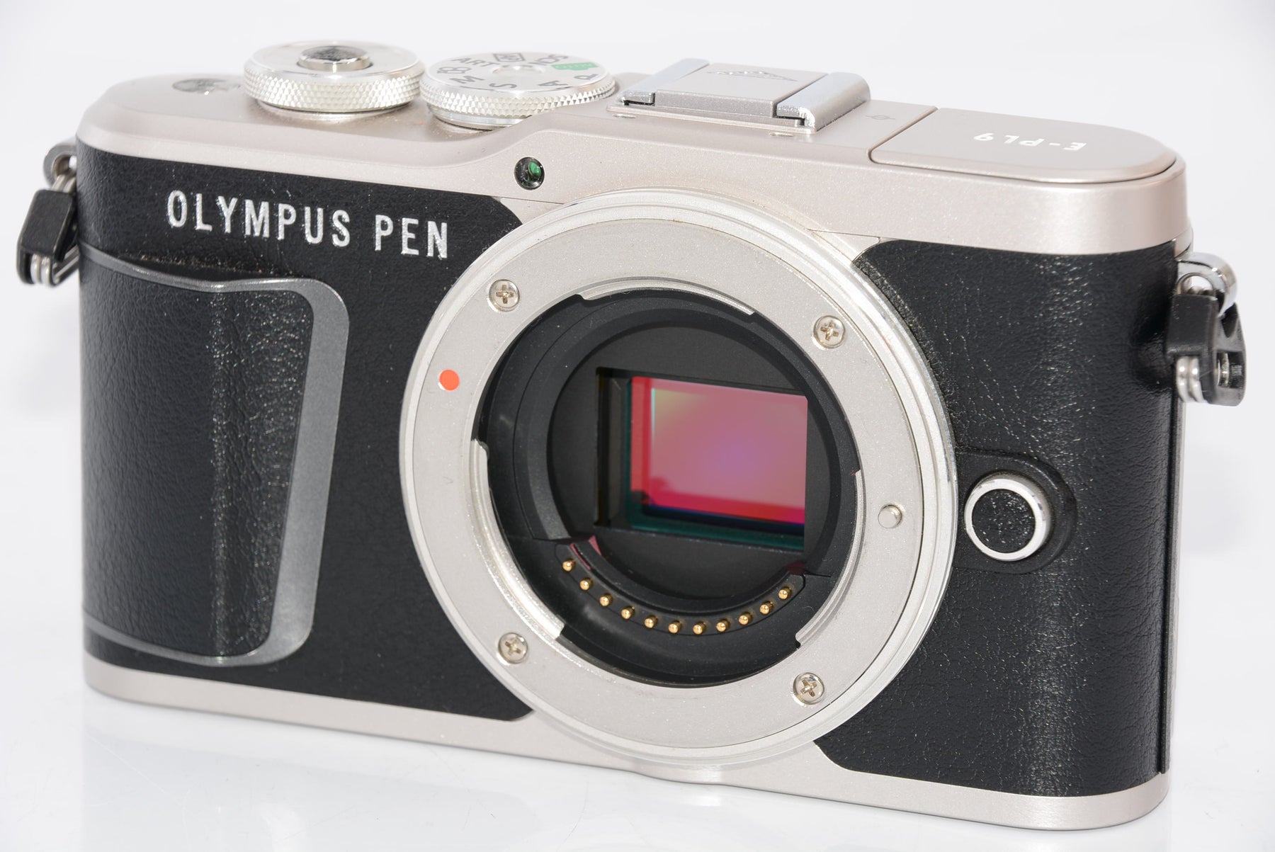 【オススメ】OLYMPUS ミラーレス一眼カメラ PEN E-PL9 ダブルズームキット ブラック