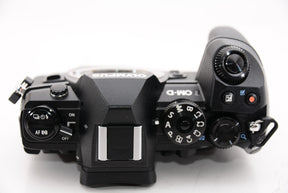【オススメ】OLYMPUS ミラーレス一眼カメラ OM-D E-M1 MarkIII ボディー ブラック