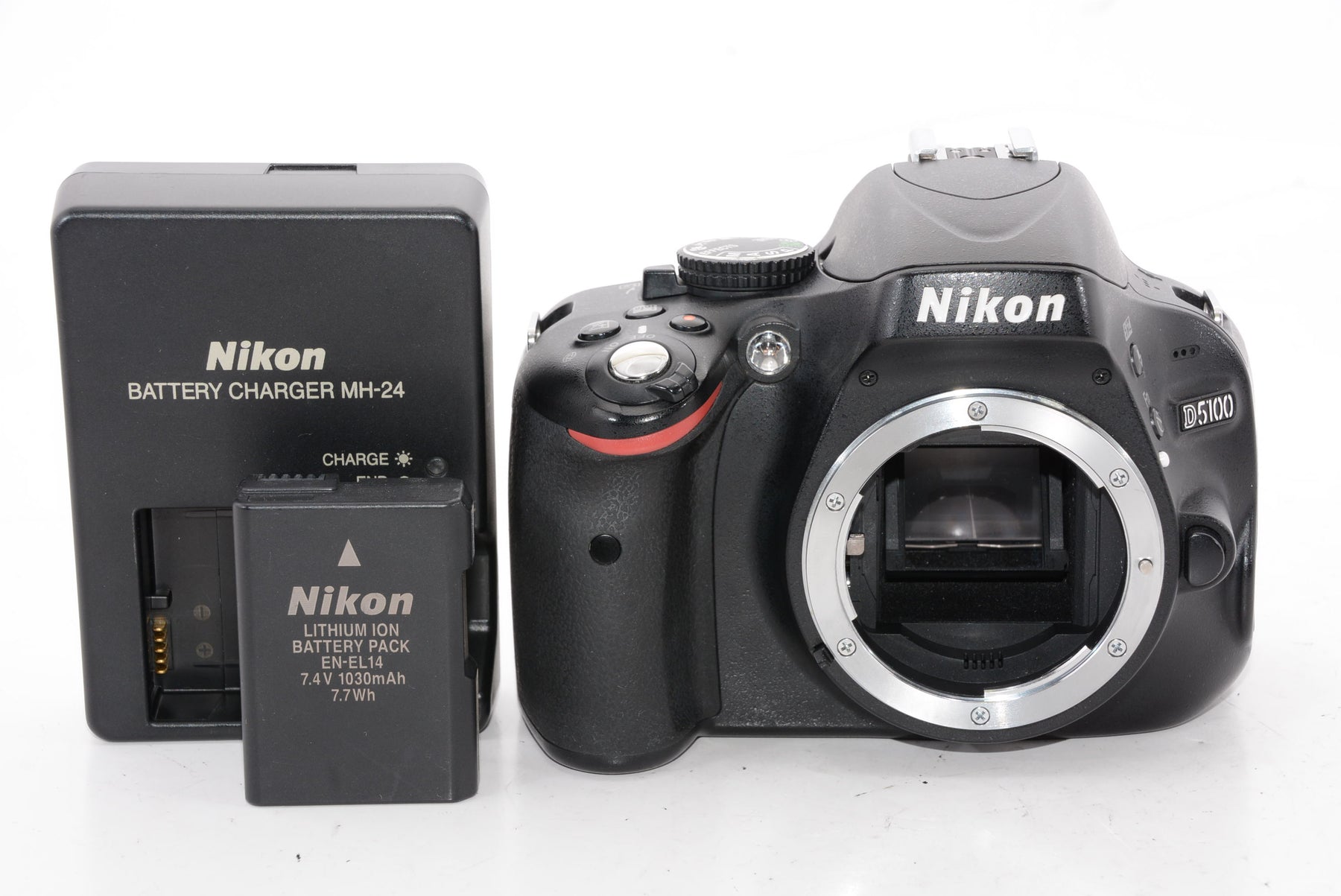 【外観特上級】Nikon デジタル一眼レフカメラ D5100 ボディ