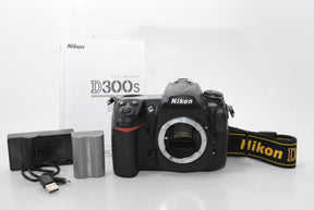 【外観特上級】Nikon デジタル一眼レフカメラ D300S ボディ D300S