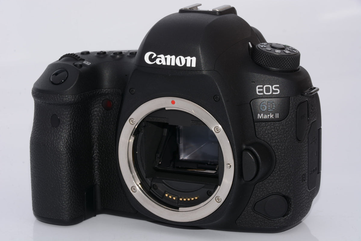 【外観特上級】Canon デジタル一眼レフカメラ EOS 6D Mark II ボディー EOS6DMK2