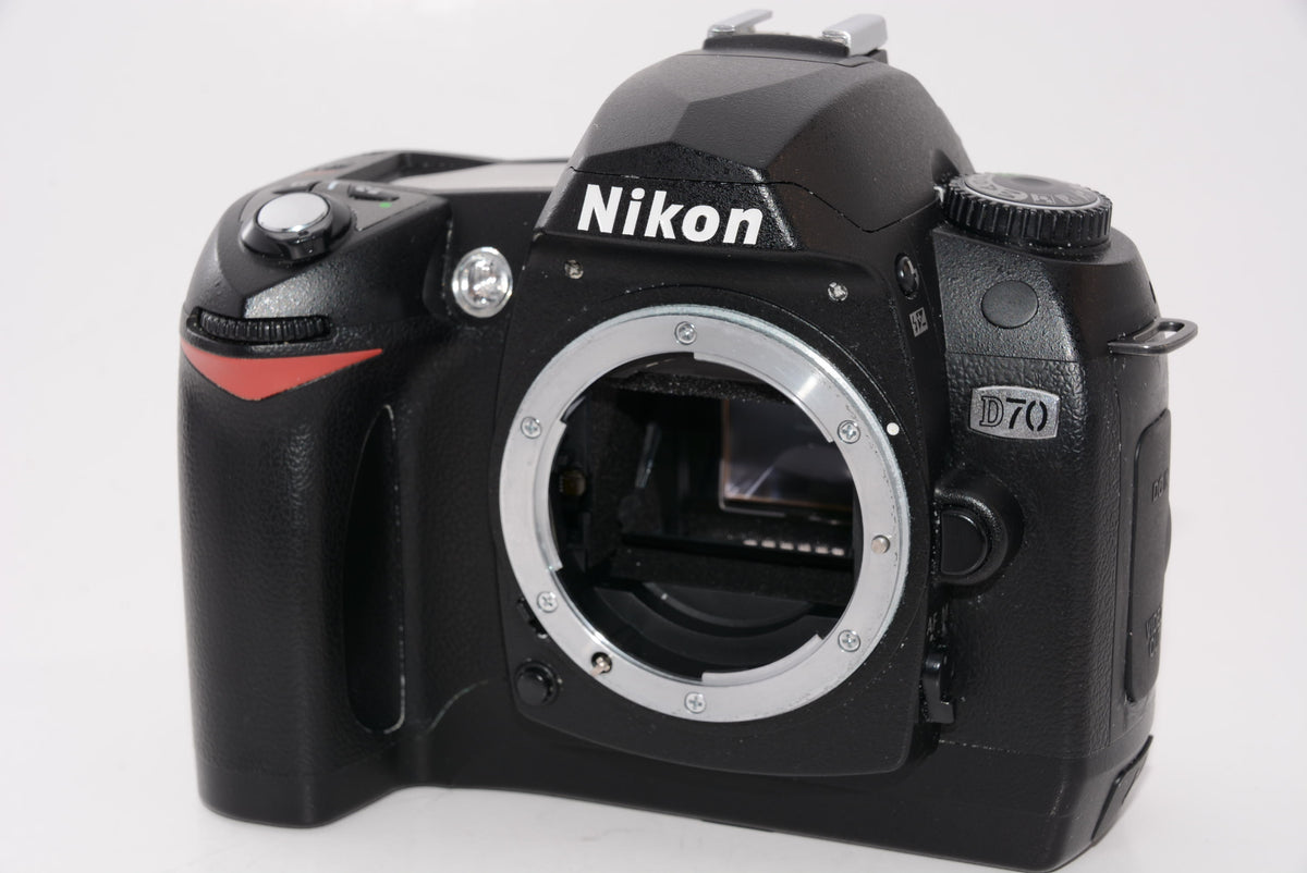 【オススメ】NIKON/ニコンデジタルカメラ D70 ボディ/ＢＯＤＹ　610万画素