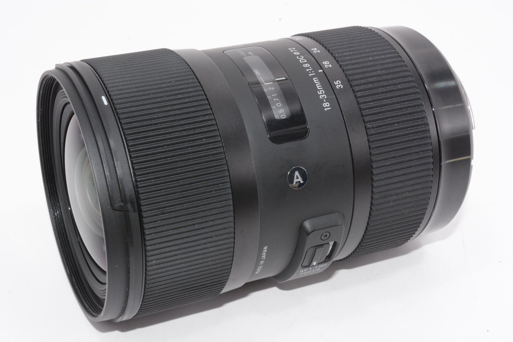 【外観並級】SIGMA 標準ズームレンズ Art 18-35mm F1.8 DC HSM キヤノン用 APS-C専用 210540