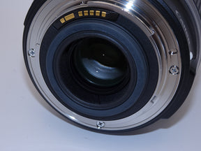 【外観特上級】Canon 望遠ズームレンズ EF-S18-200mm F3.5-5.6 IS APS-C対応