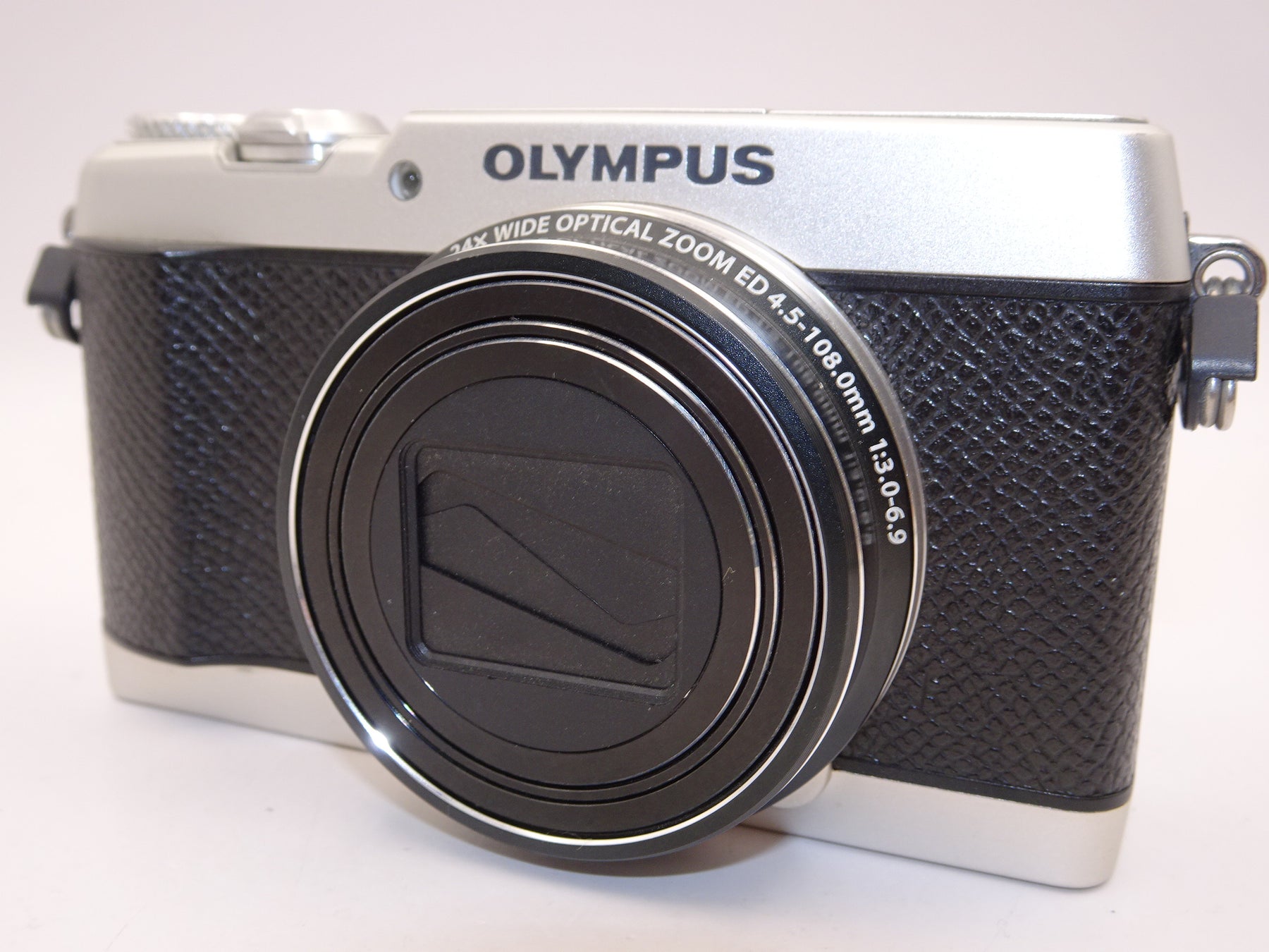 外観特上級】OLYMPUS コンパクトデジタルカメラ STYLUS SH-3 シルバー