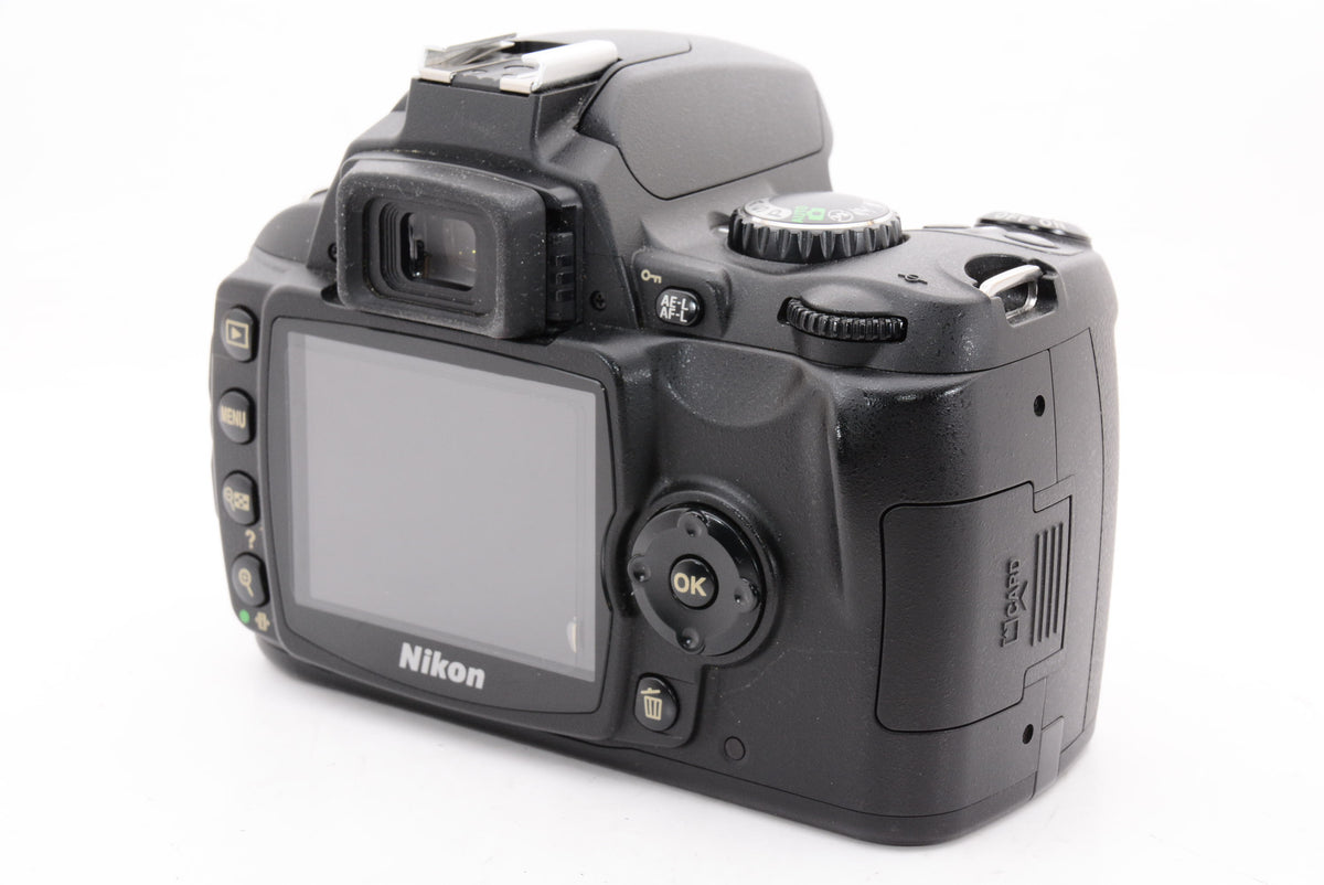 【外観特上級】Nikon デジタル一眼レフカメラ D40 ブラック ボディ D40B