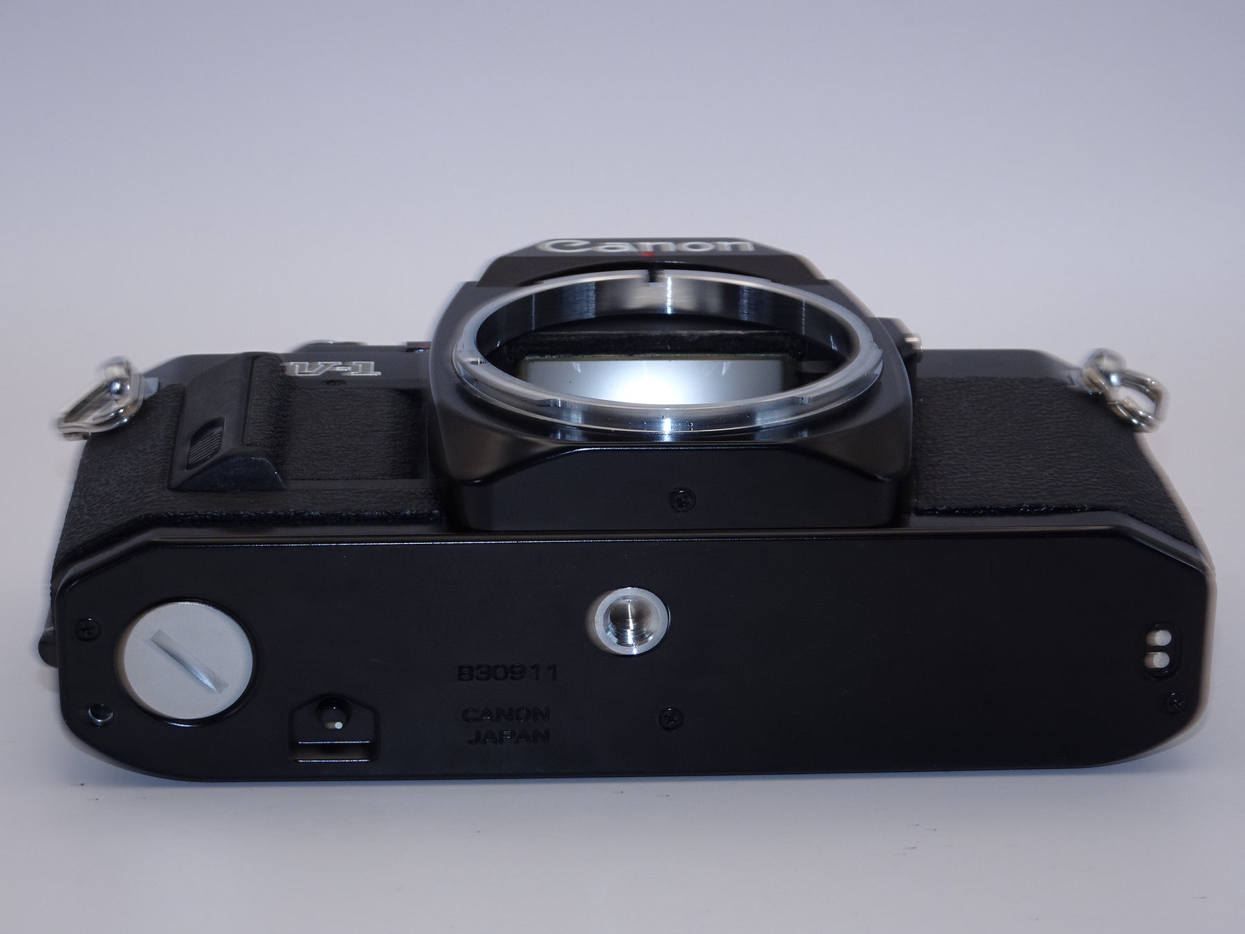 【外観特上級】CANON キャノン AV-1 ボディ