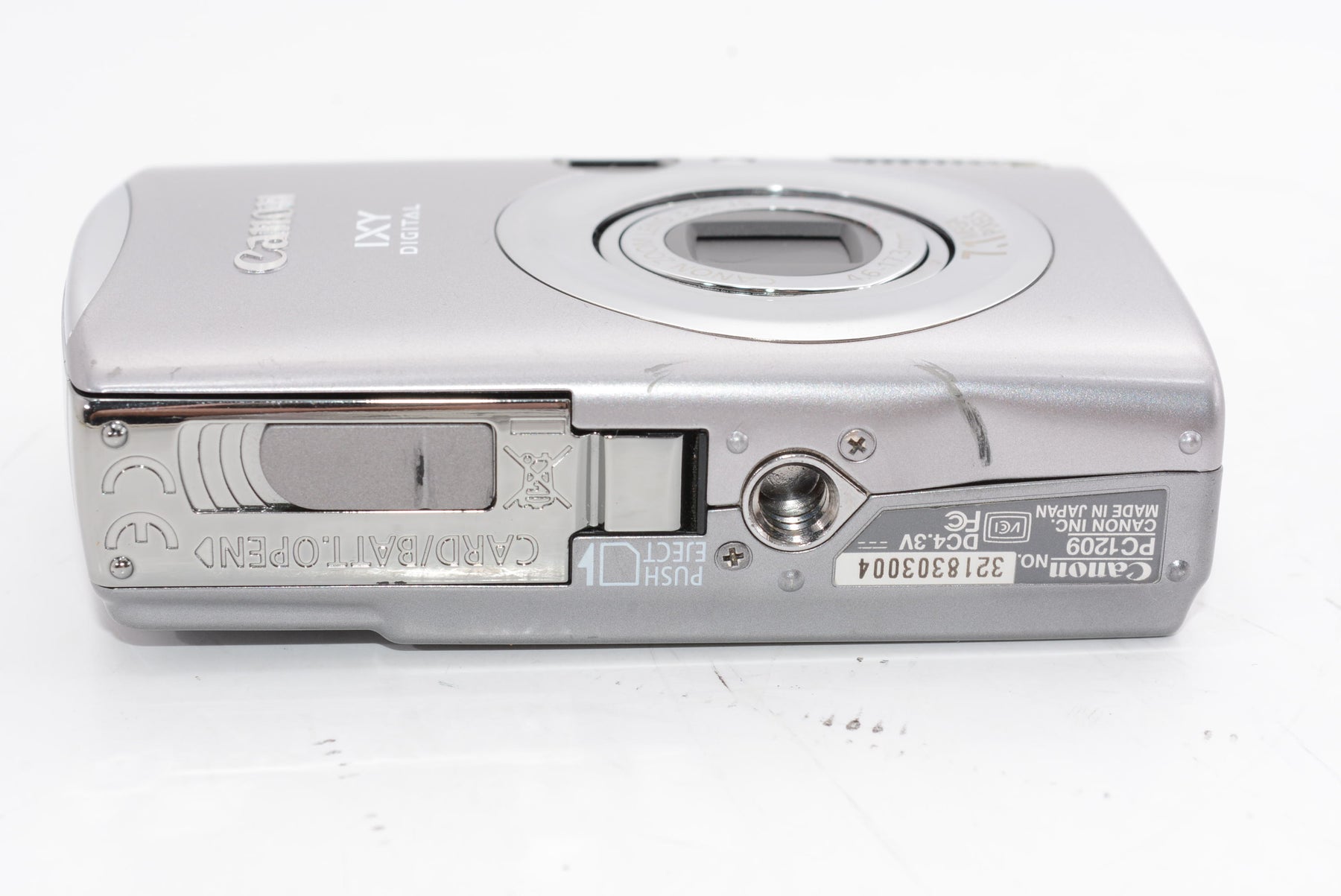 【外観特上級】Canon デジタルカメラ IXY (イクシ) DIGITAL 900 IS IXYD900IS