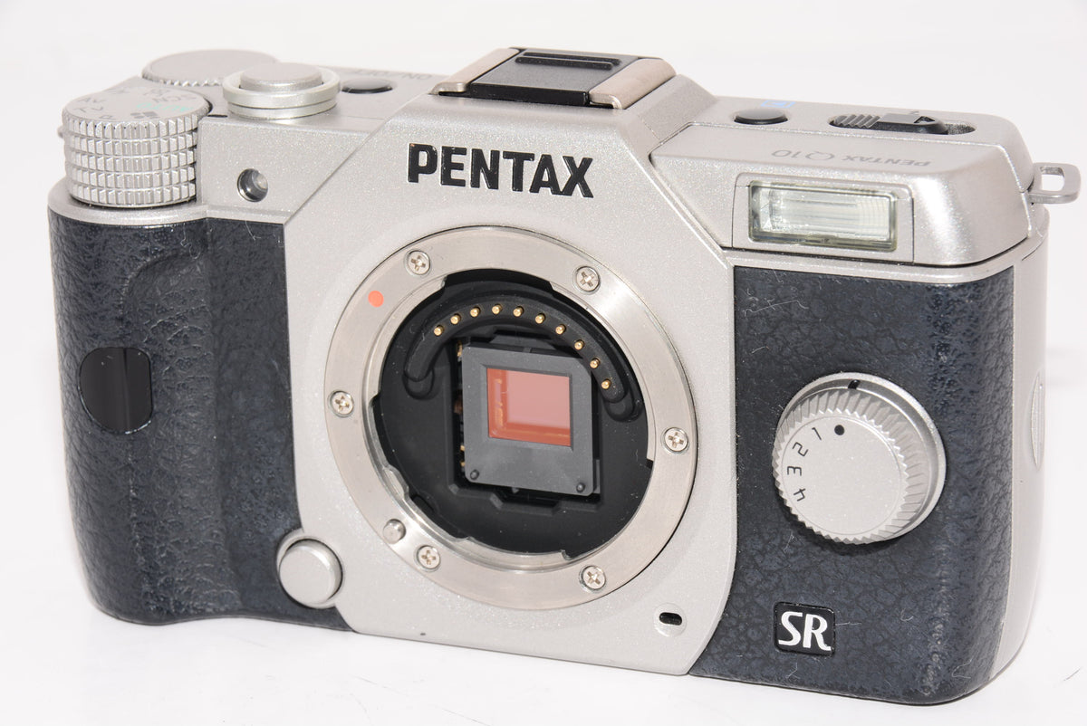 【外観特上級】PENTAX デジタルミラーレス一眼 Q10 ダブルズームキット [標準ズーム 02 STANDARD ZOOM ・望遠ズーム 06 TELEPHOTO ZOOM] シルバー Q10 WZOOMKIT SILVER 12174