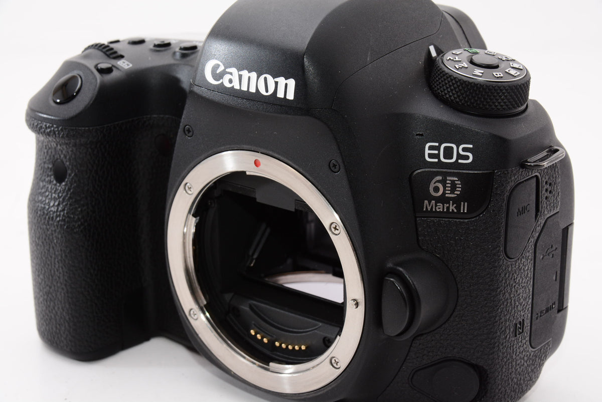 【外観特上級】Canon デジタル一眼レフカメラ EOS 6D Mark II ボディー EOS6DMK2