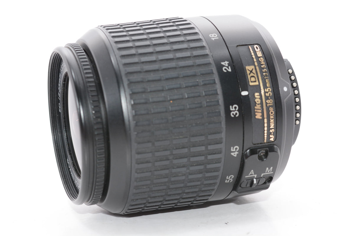 【外観特上級】Nikon AF-S DX Zoom Nikkor ED 18-55mm F3.5-5.6G ブラック デジタル一眼レフ用