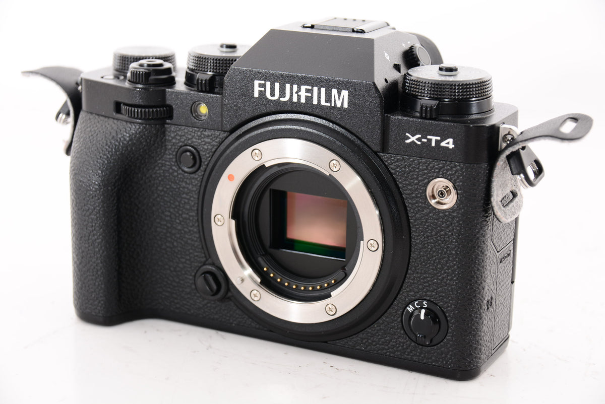 【外観特上級】FUJIFILM ミラーレス一眼カメラ X-T4ボディ ブラック X-T4-B