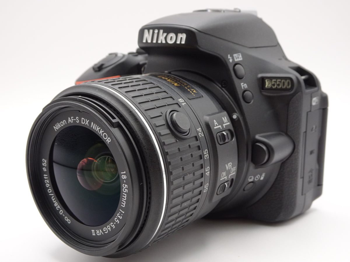 【外観特上級】Nikon デジタル一眼レフカメラ D5500 18-55 VRII レンズキット ブラック 2416万画素 3.2型液晶 タッチパネル D5500LK18-55BK