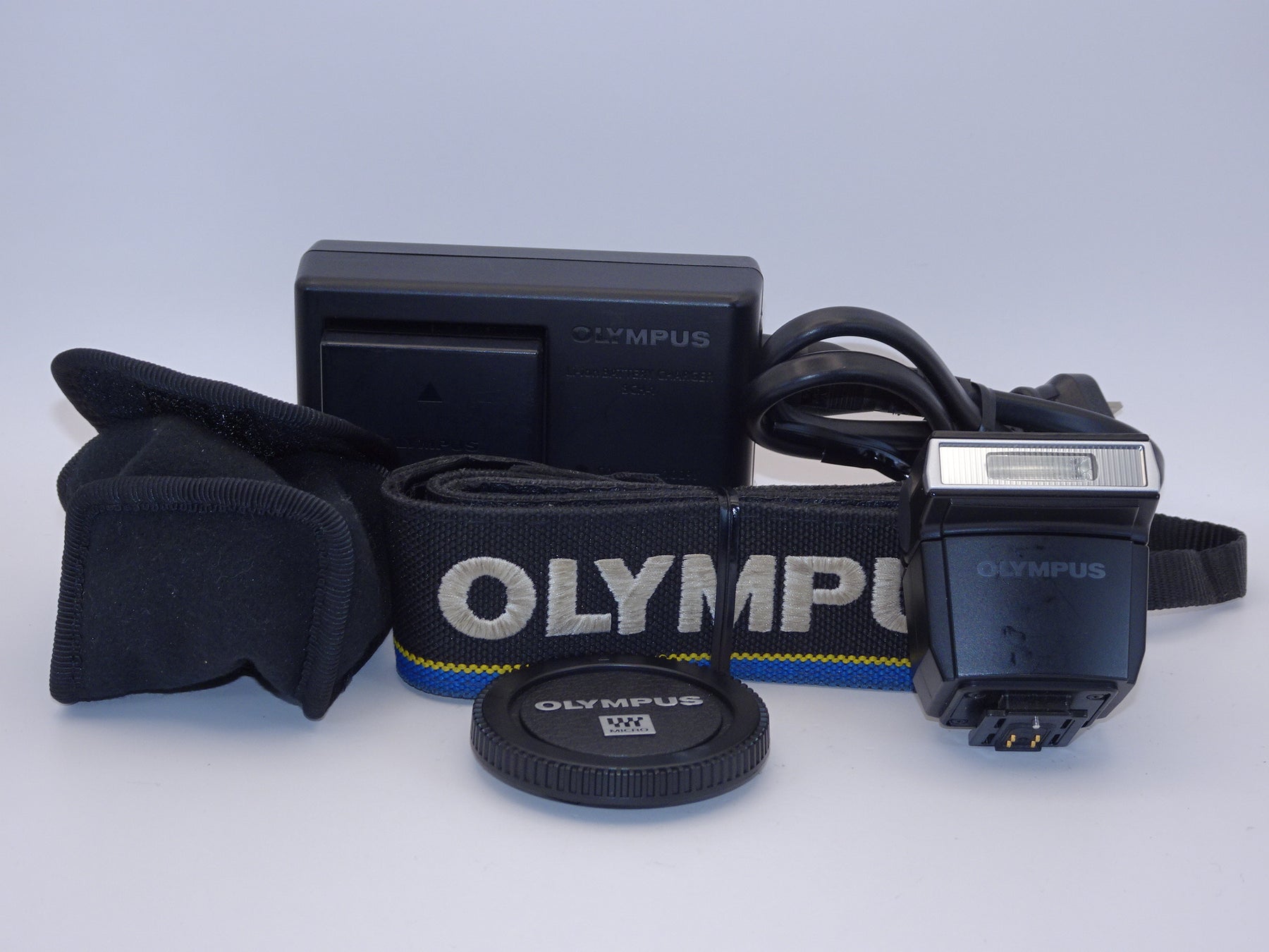 【外観並級】OLYMPUS ミラーレス一眼カメラ OM-D E-M1 MarkII ボディー