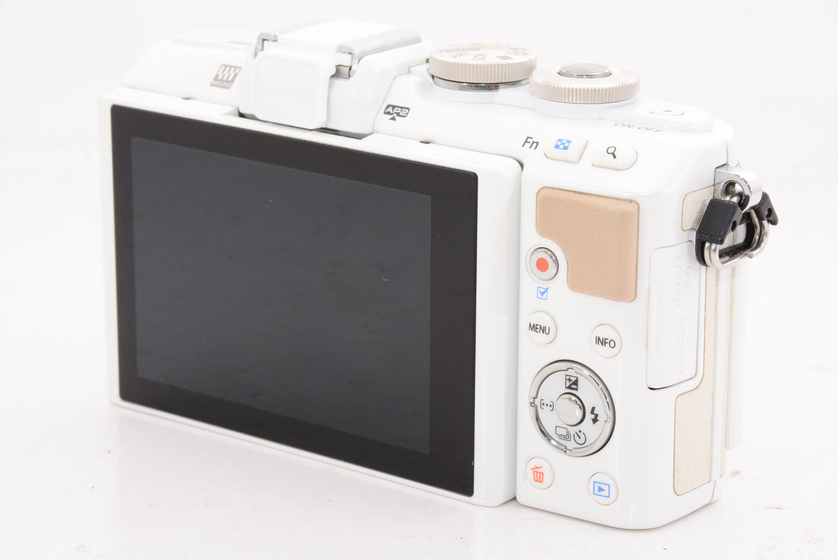 【外観特上級】OLYMPUS PEN E-PL7 ボディ ホワイト ミラーレス一眼 PEN E-PL7 BODY WHT