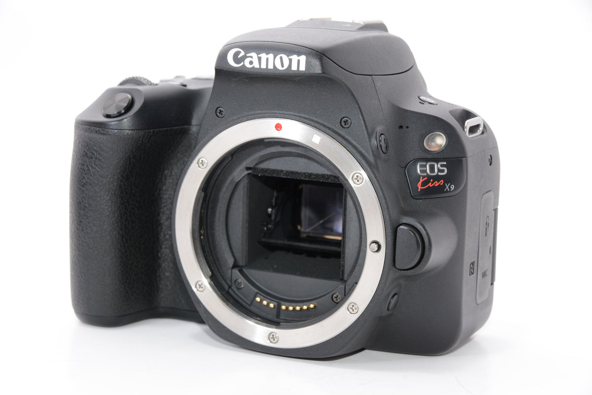 【外観特上級】Canon デジタル一眼レフカメラ「EOS Kiss X9」ダブルズームキット (ブラック) EOSKISSX9BK-WKIT