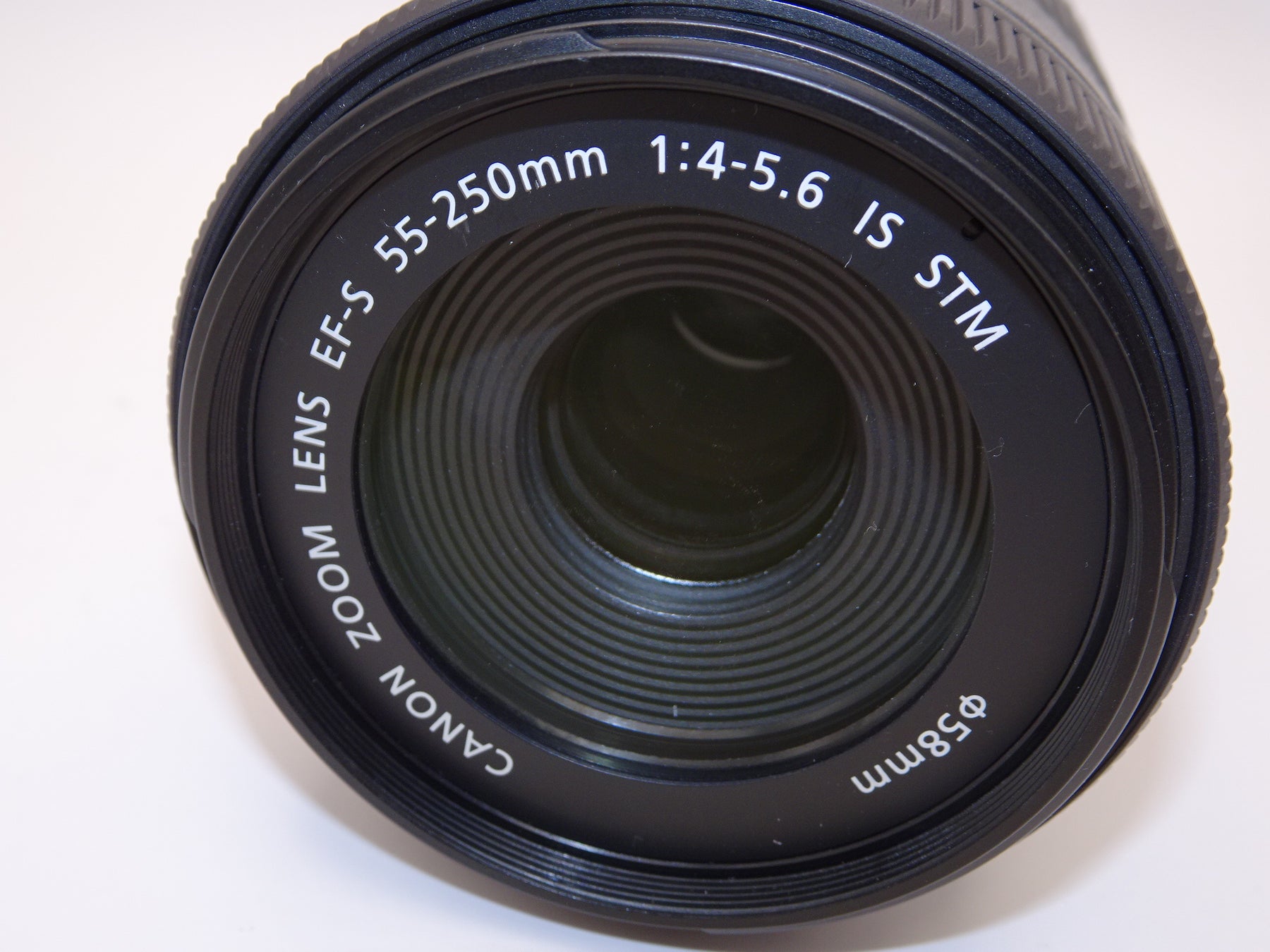 外観特上級】Canon 望遠ズームレンズ EF-S55-250mm F4-5.6 IS STM APS