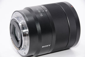 【外観特上級】ソニー SONY 標準ズームレンズ Vario-Tessar T* E 16-70mm F4 ZA OSS ソニー Eマウント用 APS-C専用 SEL1670Z