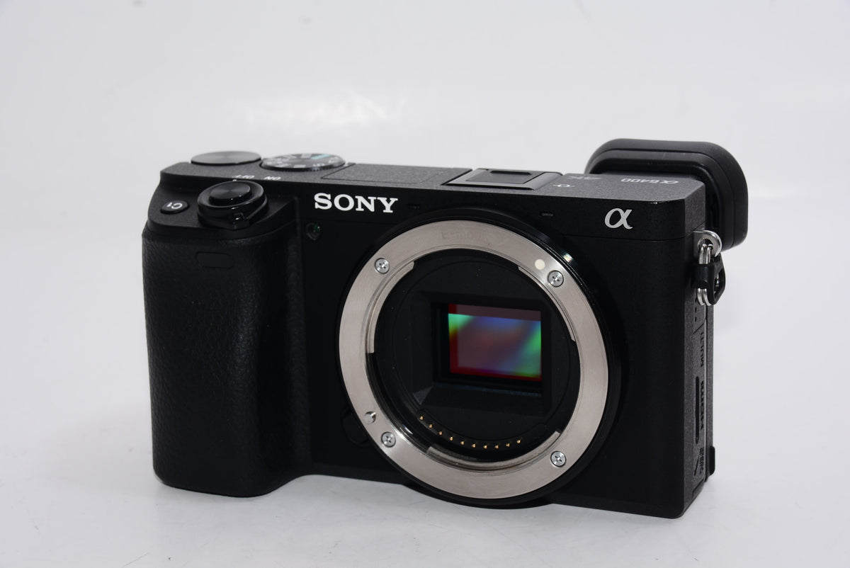 【外観特上級】ソニー ミラーレス一眼 α6400 ダブルズームレンズキット SELP1650 F3.5-5.6+SEL55210 F4.5-6.3 SEL55210 ブラック ILCE-6400Y B