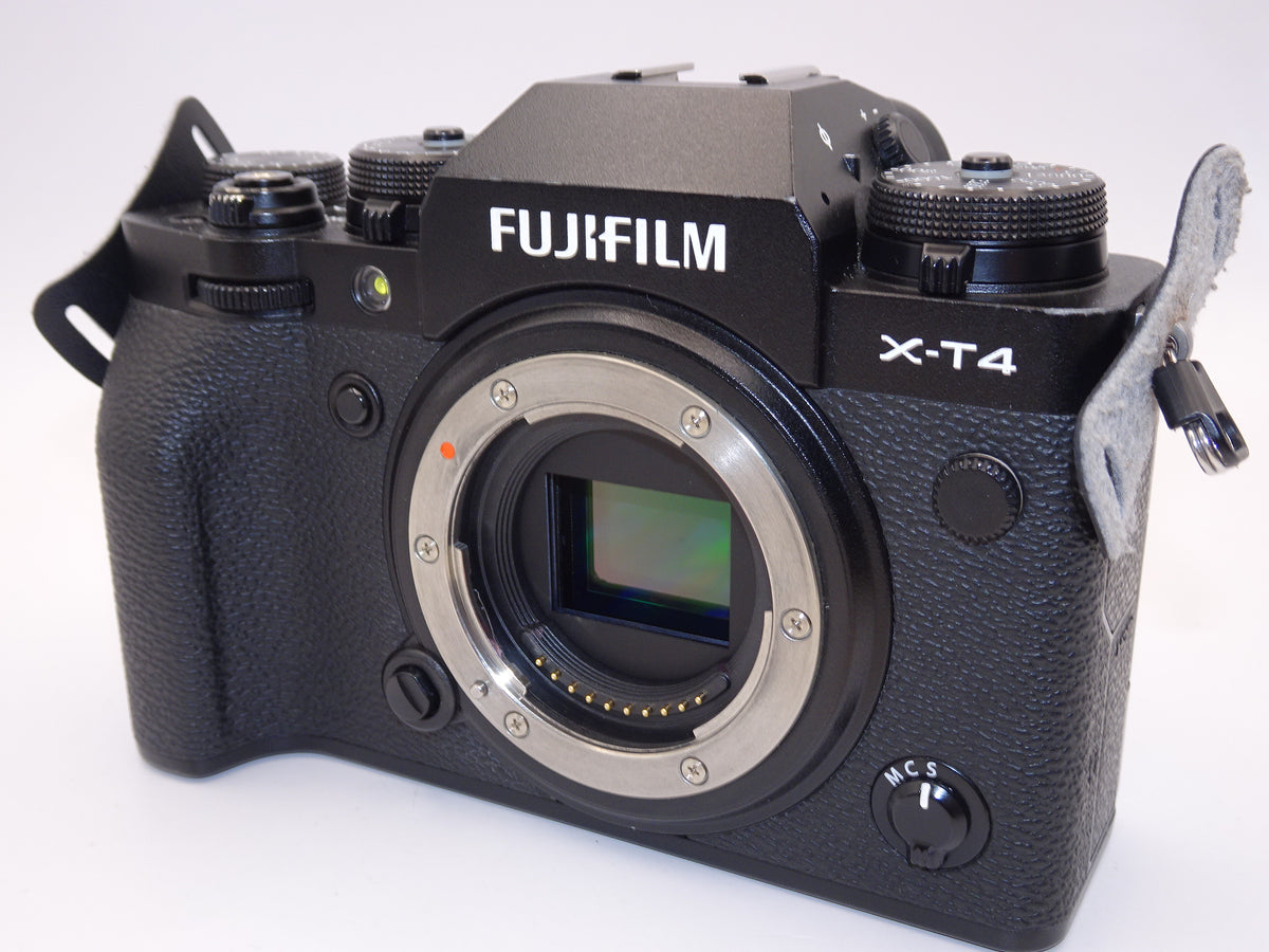 【外観並級】FUJIFILM ミラーレス一眼カメラ X-T4ボディ ブラック X-T4-B