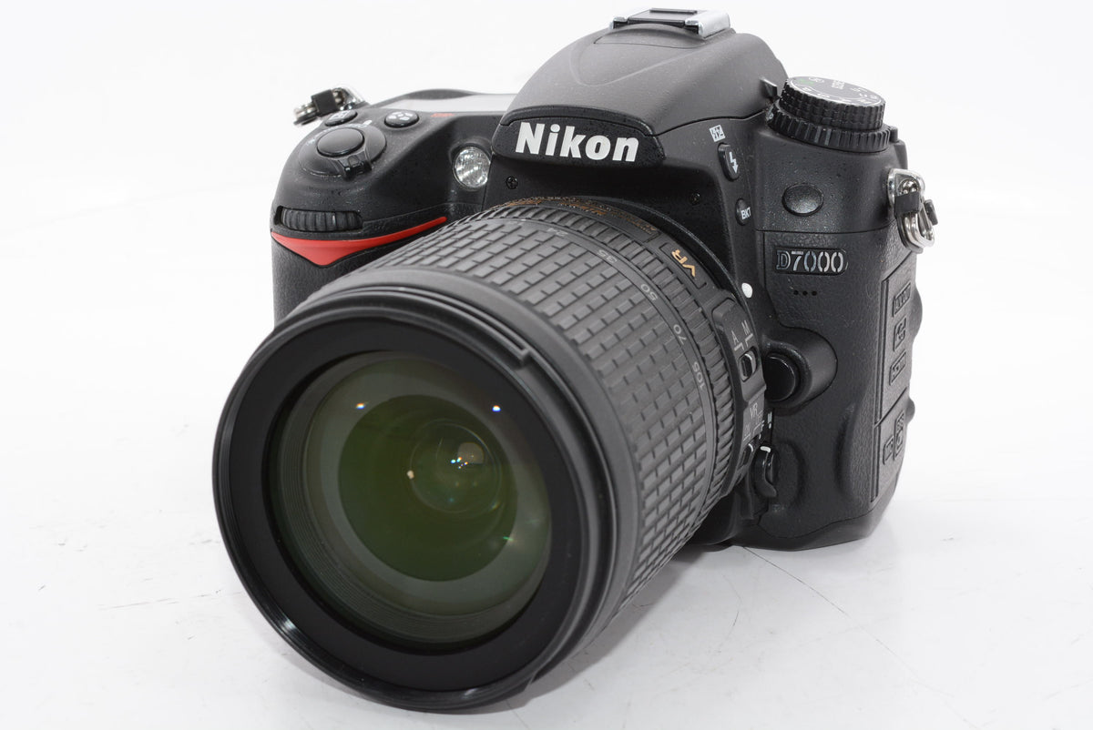 【外観特上級】Nikon デジタル一眼レフカメラ D7000 18-105VR キット D7000LK18-105