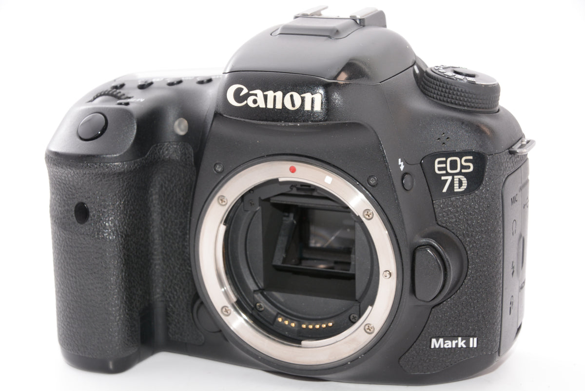 【外観特上級】Canon デジタル一眼レフカメラ EOS 7D Mark IIボディ EOS7DMK2