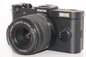 【外観特上級】PENTAX ミラーレス一眼 Q-S1 ズームレンズキット [標準ズーム 02 STANDARD ZOOM] ブラック 06076