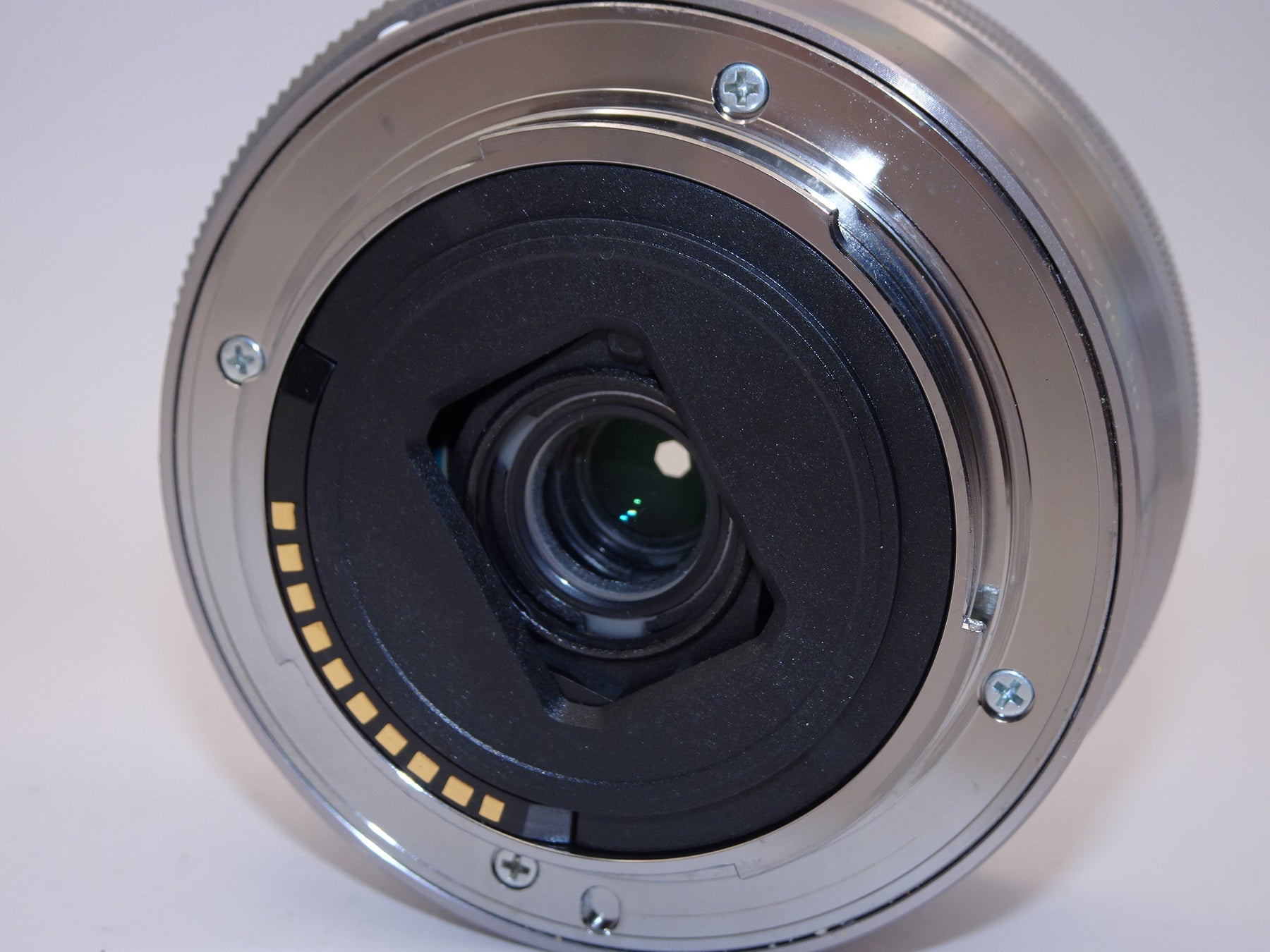 【外観特上級】ソニー SONY ミラーレス一眼 α NEX-5R パワーズームレンズキット E PZ 16-50mm F3.5-5.6 OSS付属 シルバー NEX-5RL/S