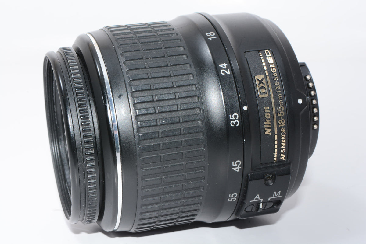 【外観特上級】Nikon 標準ズームレンズ AF-S DX Zoom Nikkor ED 18-55mm f/3.5-5.6 G II  ブラック