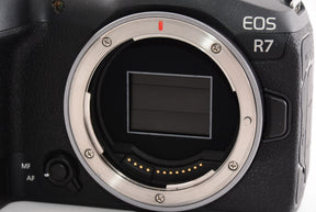 外観特上級】キヤノン EOS R7 ボディ