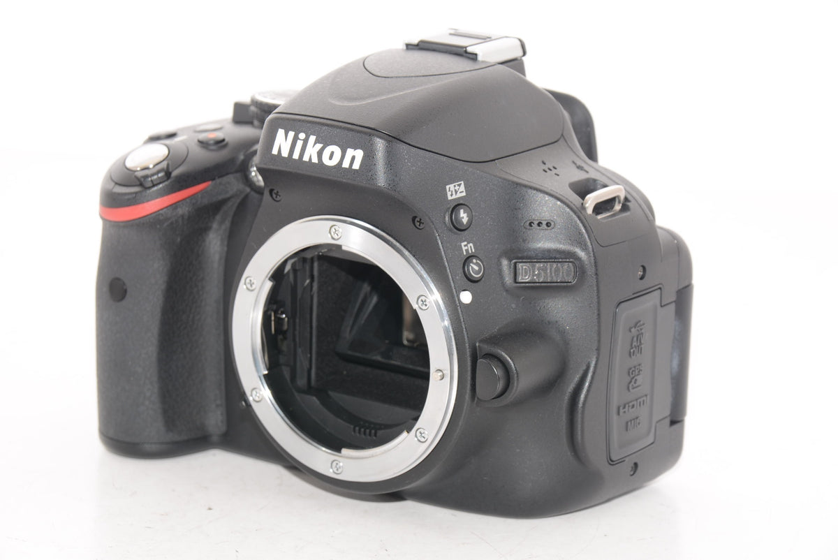 【外観特上級】Nikon デジタル一眼レフカメラ D5100 18-55VR レンズキット