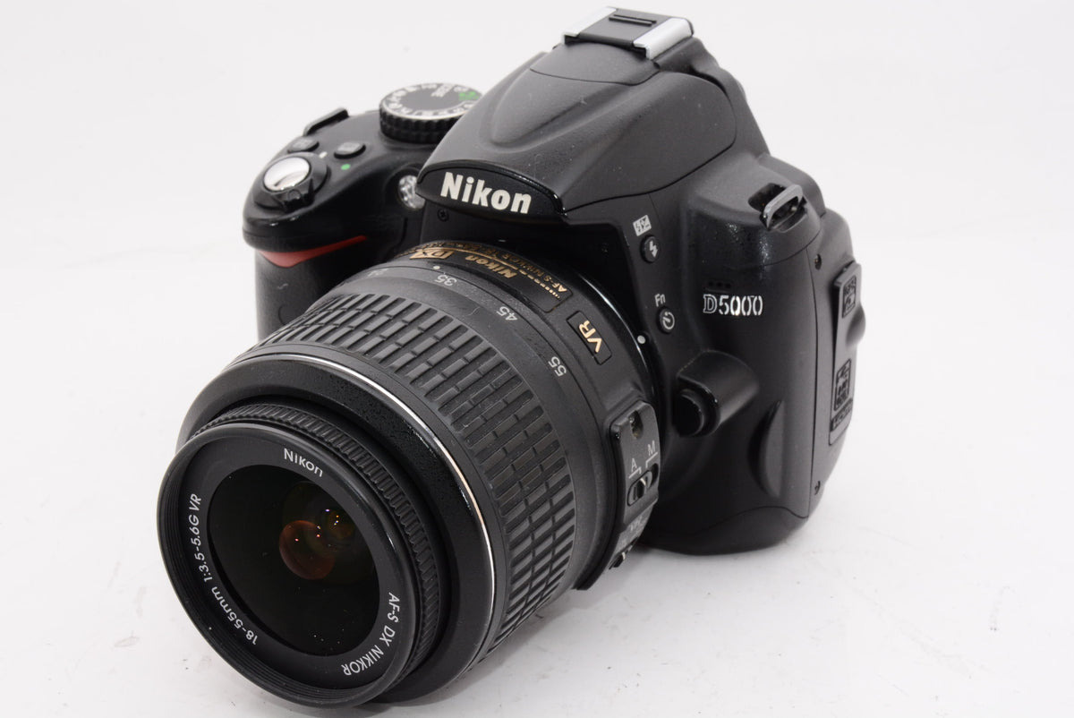 【外観特上級】Nikon デジタル一眼レフカメラ D5000 レンズキット D5000LK